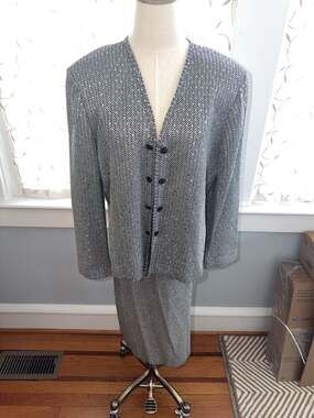 St. John Evening Black and White Sparkle Knit Skirt Suit Set Size 14/10